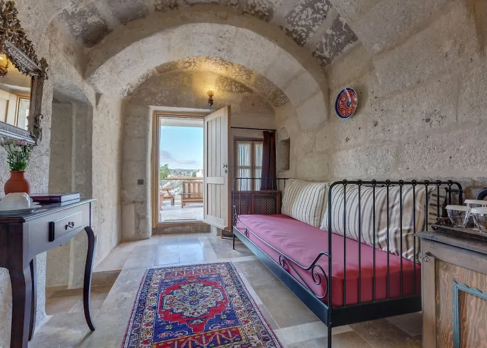 Taskonaklar Üçhisar